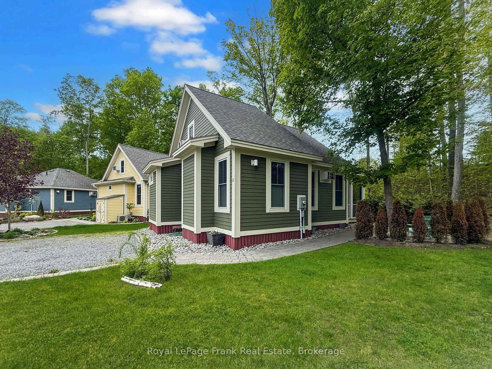 32 Hollow Lane • #199 • Prince Edward County, ON photo 4