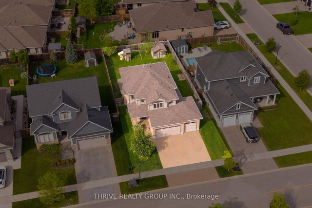 3 Dausett Drive