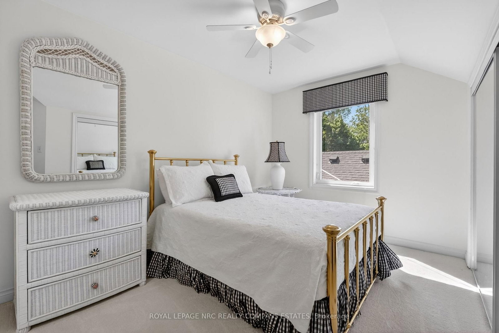 1 Lakeside Drive, Unit Unit 15 - Photo 24