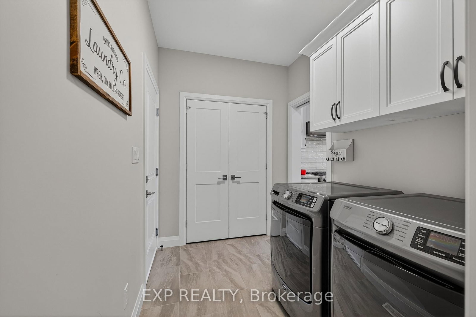 68 Cedar Street S, Unit 12 - Photo 32