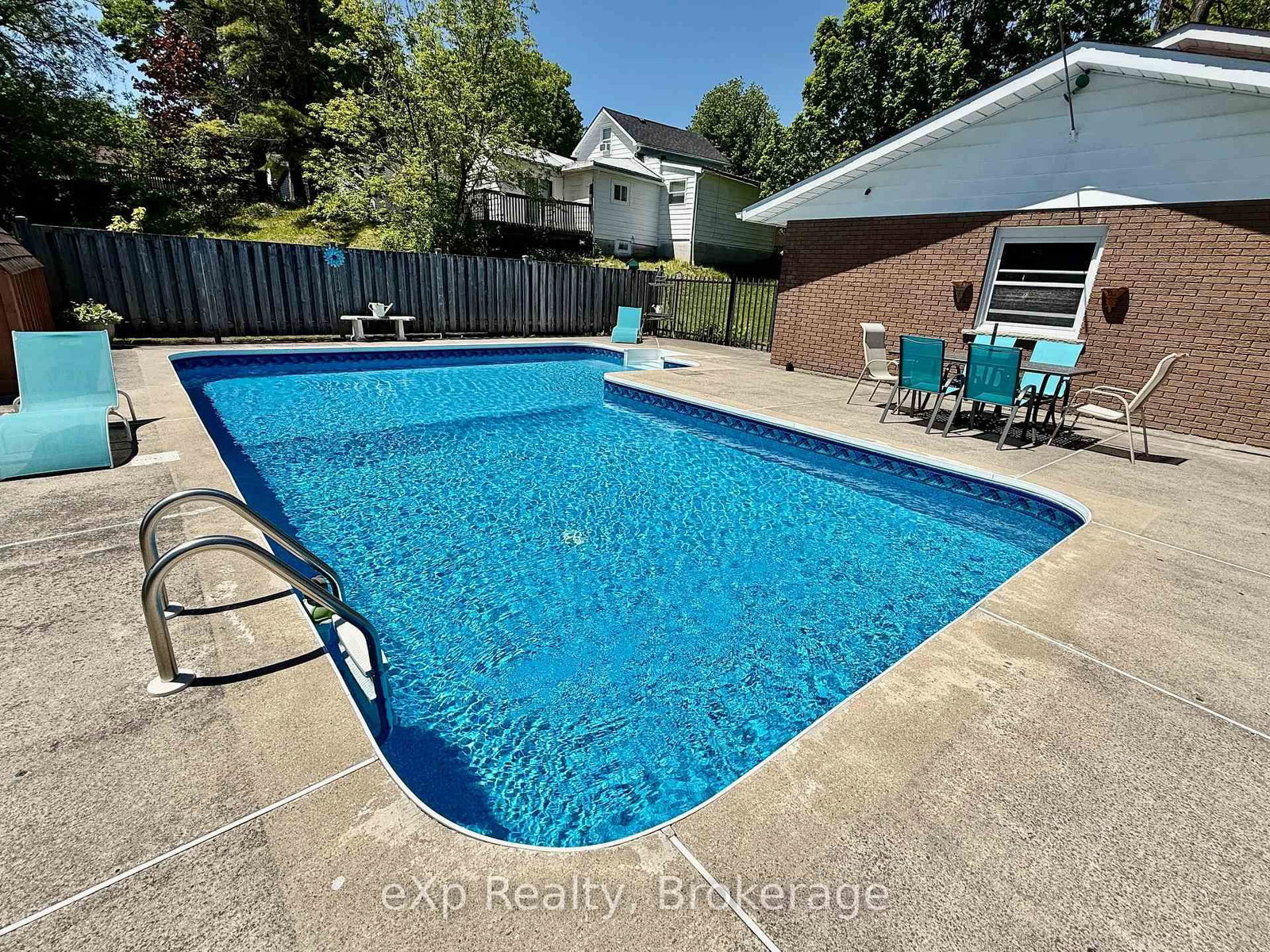 303 Mary Street • Brockton, ON photo 31