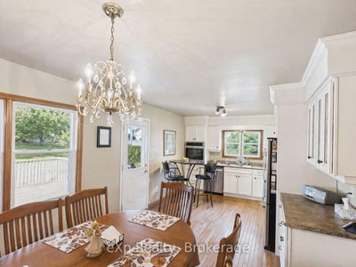 303 Mary Street • Brockton, ON photo 9