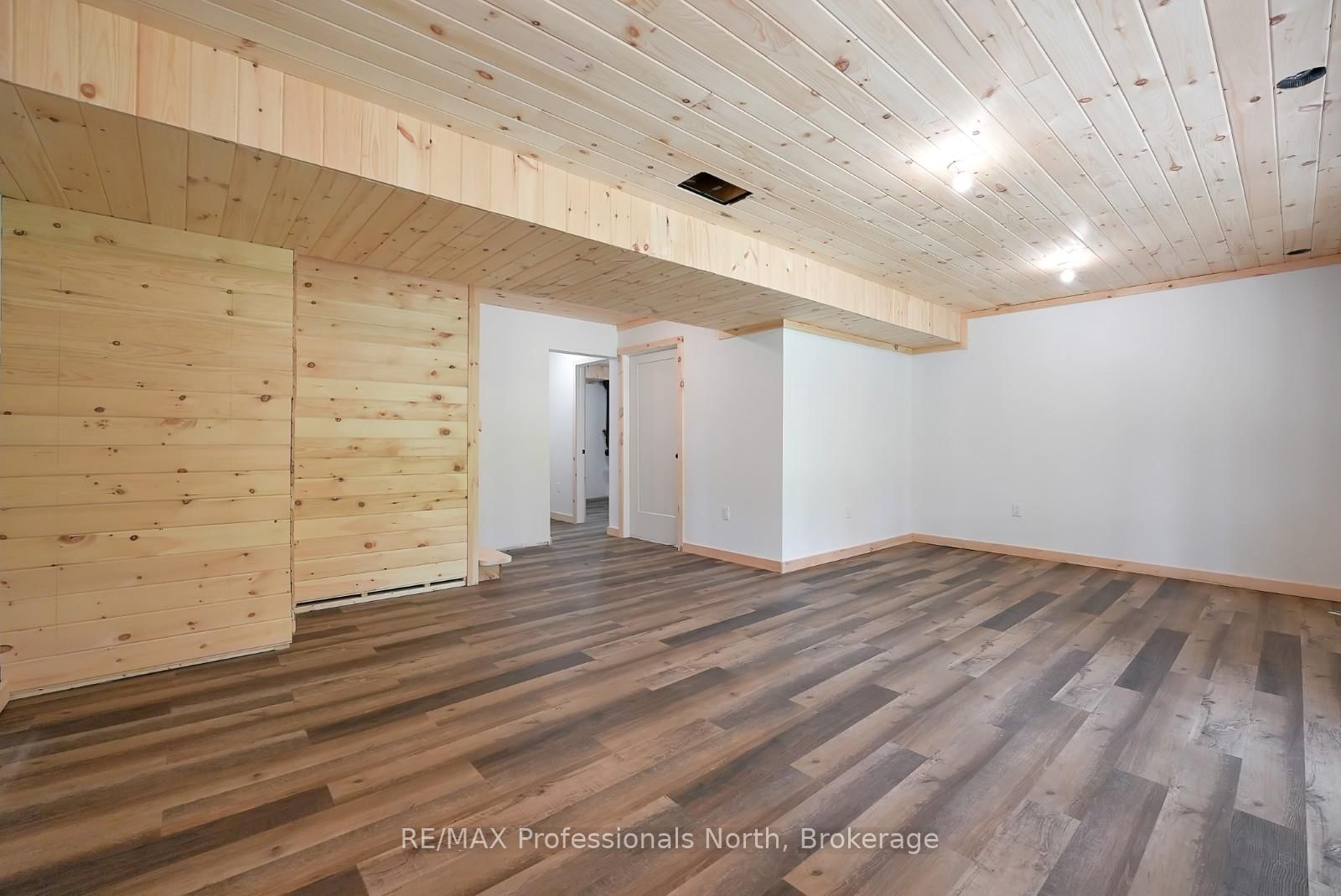 6587 Elephant Lake Road • Dysart et al, ON photo 39