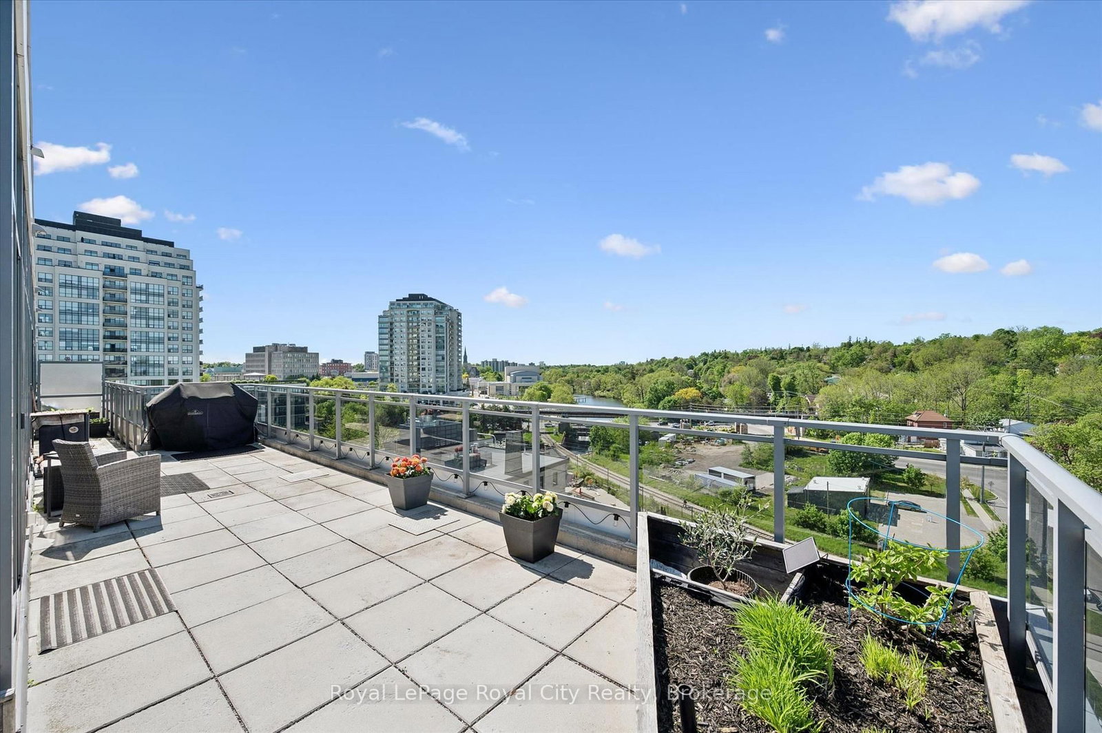 53 Arthur Street S, Unit 1005 - Photo 25