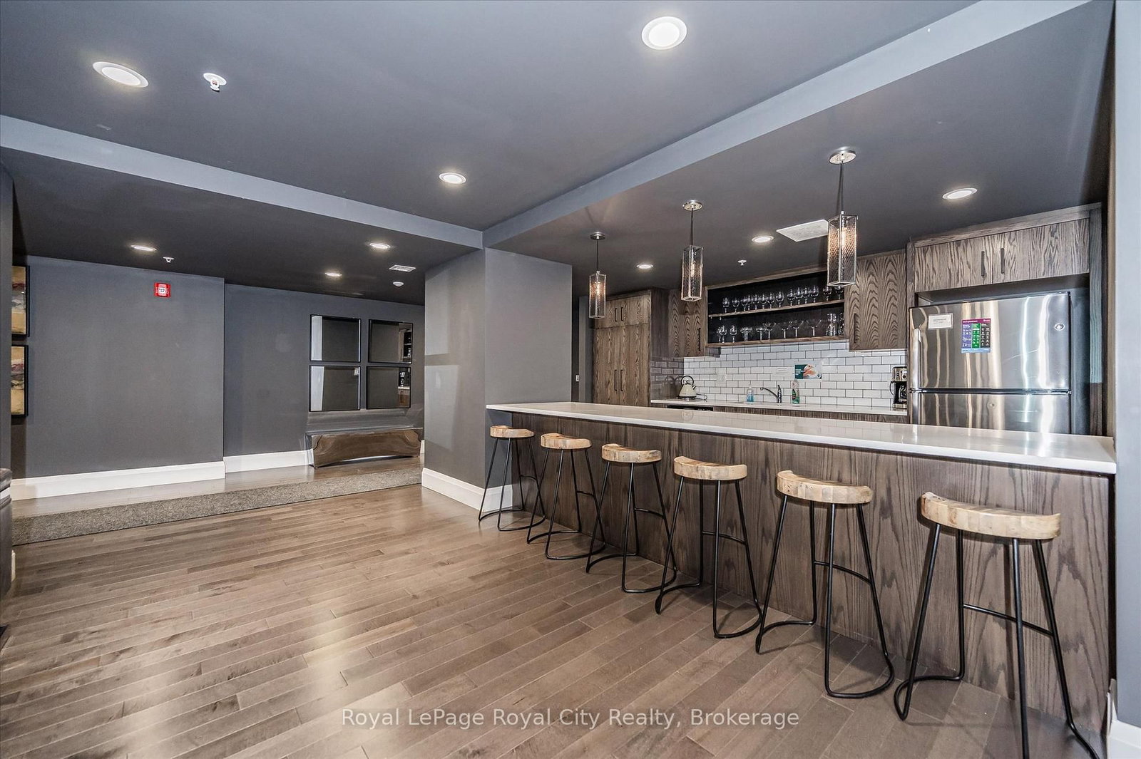 53 Arthur Street S, Unit 1005 - Photo 36