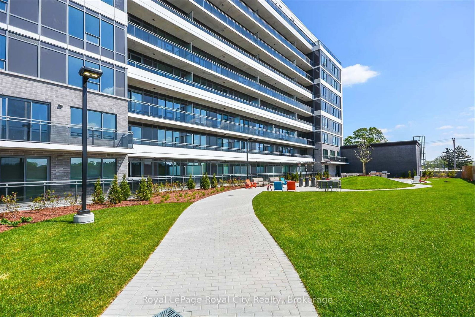 53 Arthur Street S, Unit 1005 - Photo 39