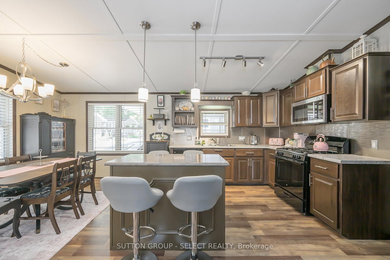 22790 AMIENS Road • #31 • Middlesex Centre, ON photo 18
