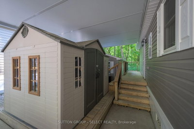 22790 AMIENS Road • #31 • Middlesex Centre, ON photo 8