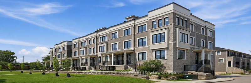 58 - 383 Dundas Street E