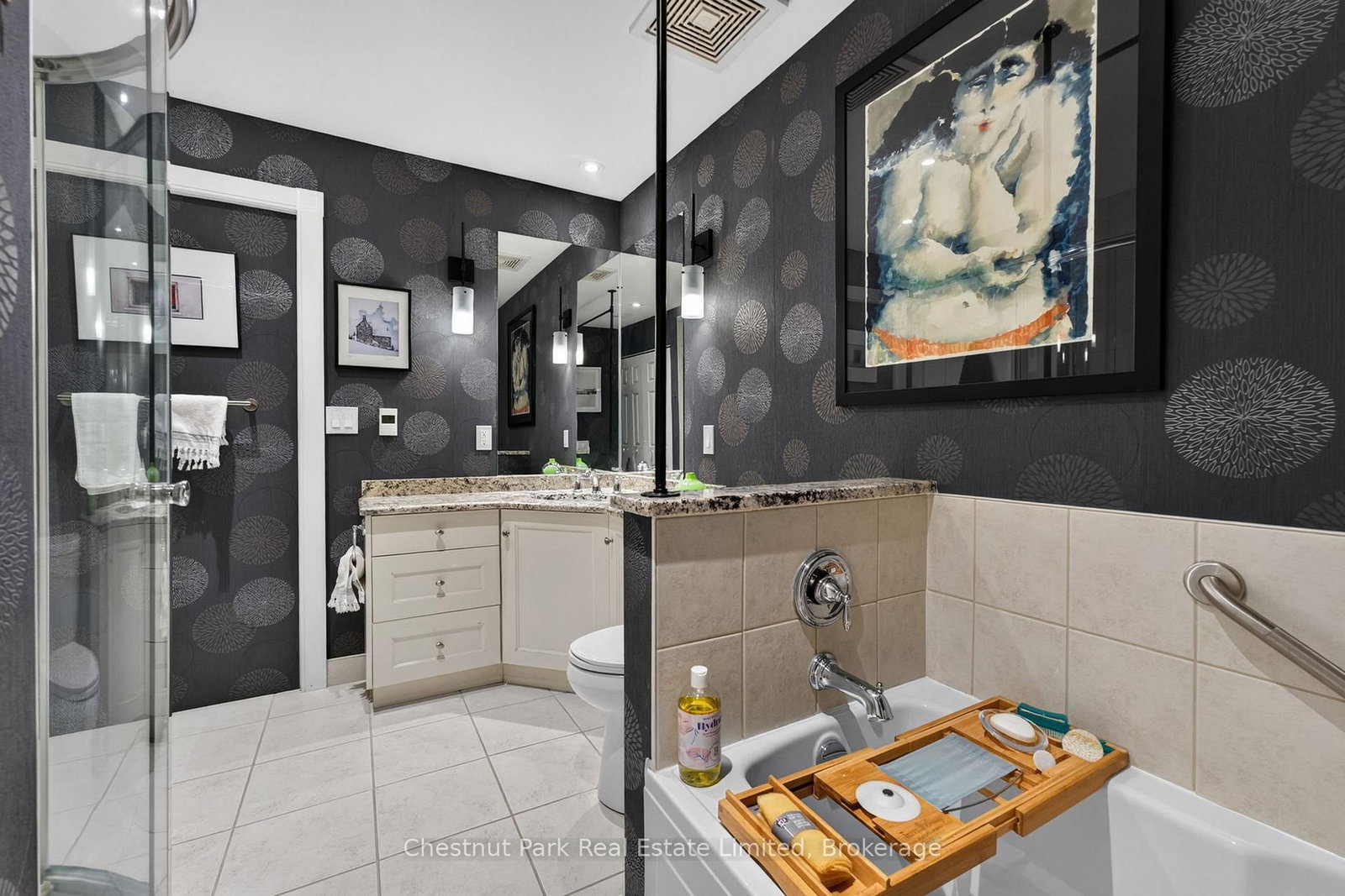 280 Main Street • #404 • Prince Edward County, ON photo 18