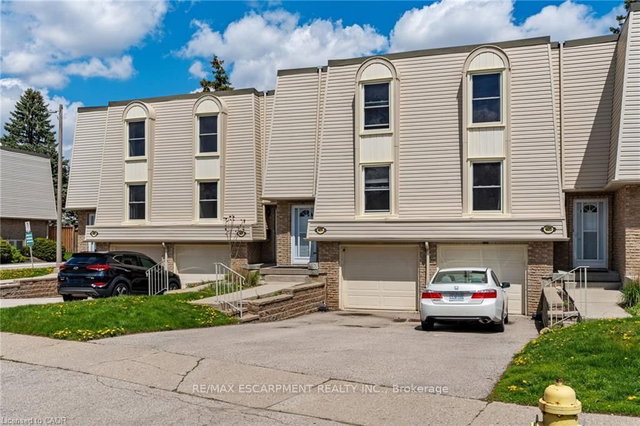 C - 662 Grey Street
