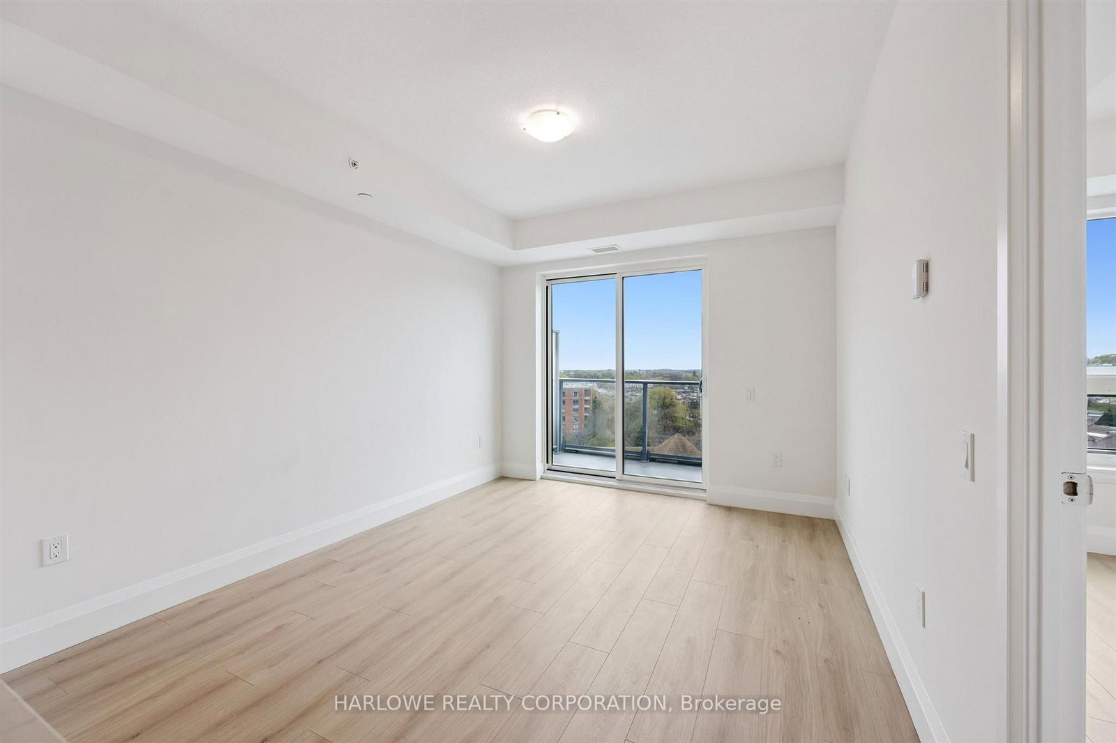 93 Arthur Street S, Unit 806 - Photo 8