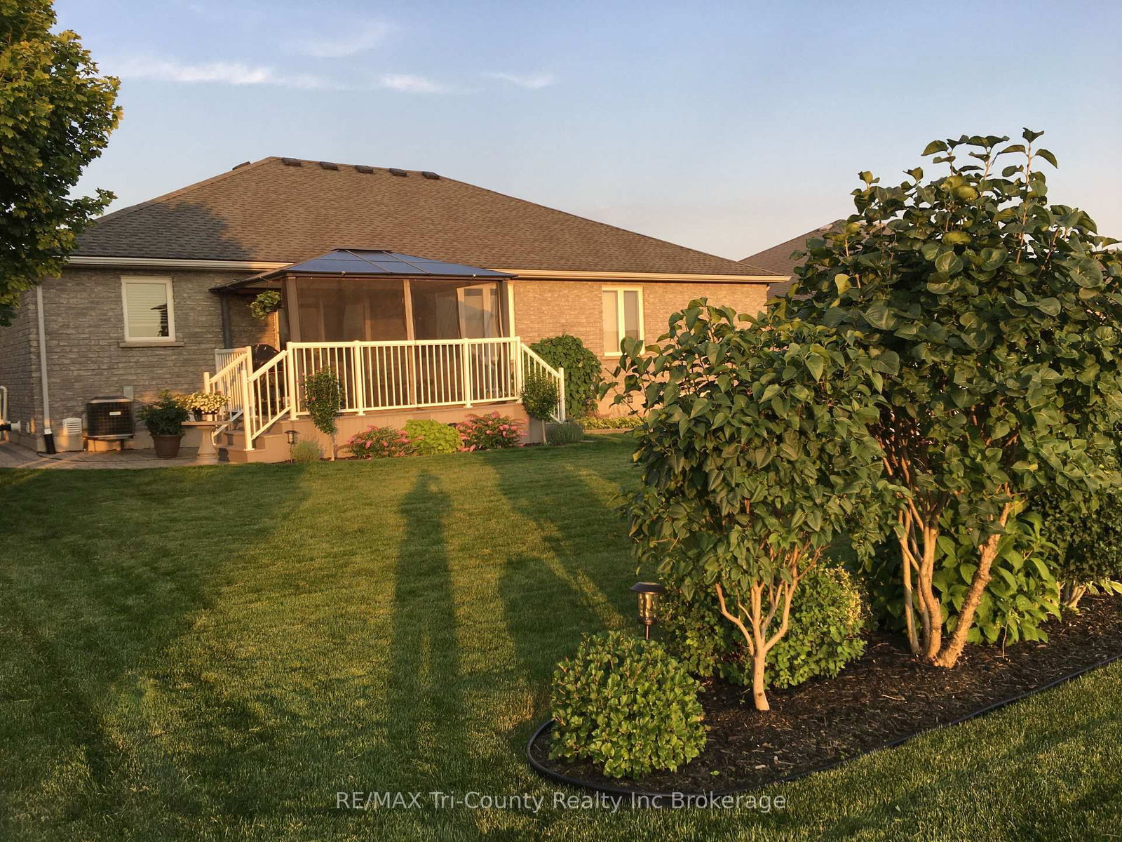 31 Morning Glory Drive • Tillsonburg, ON photo 12