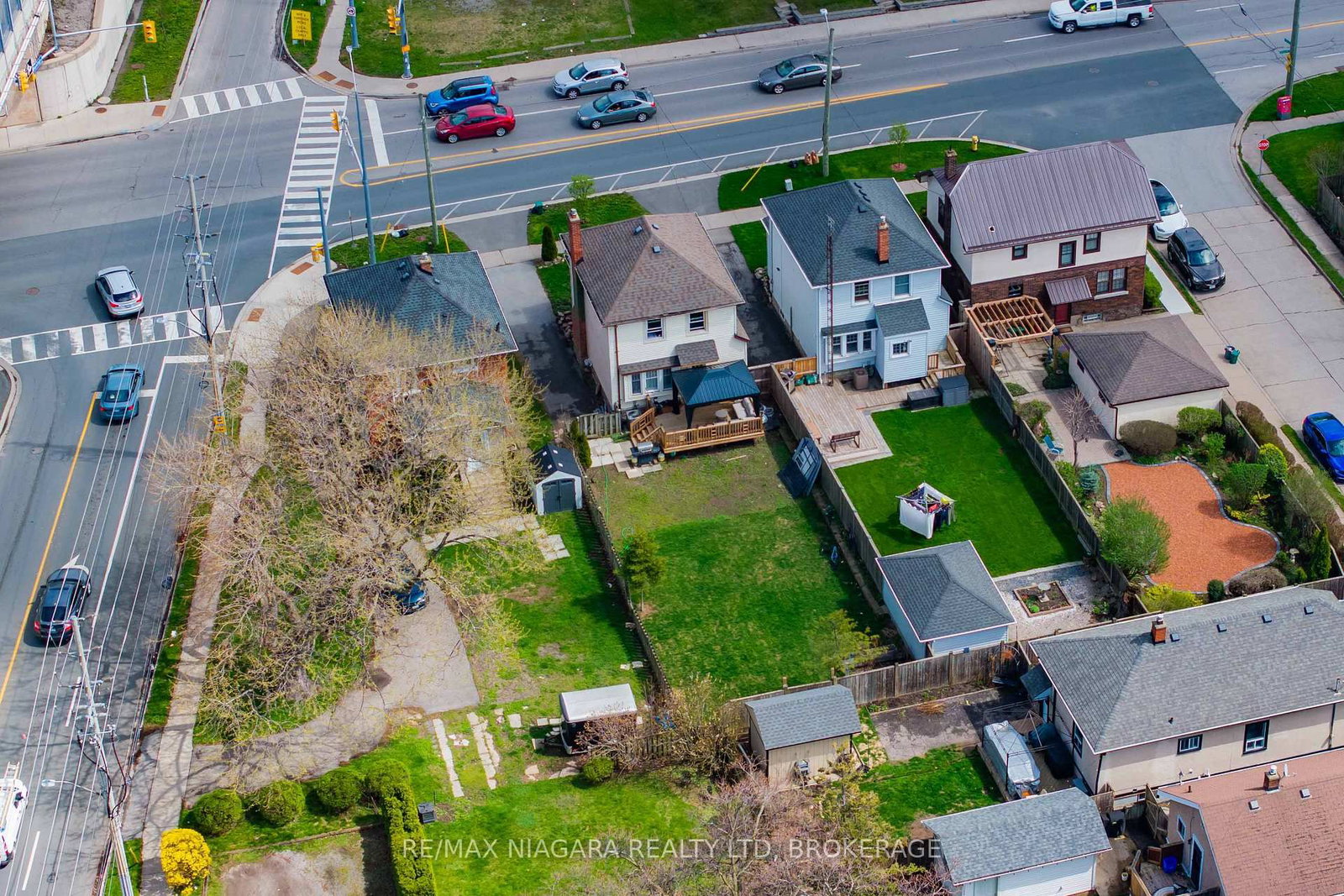 243 Geneva Street - Photo 24