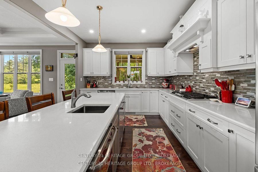 1071 Cranberry Cove Lane • Seeley's Bay, ON photo 17