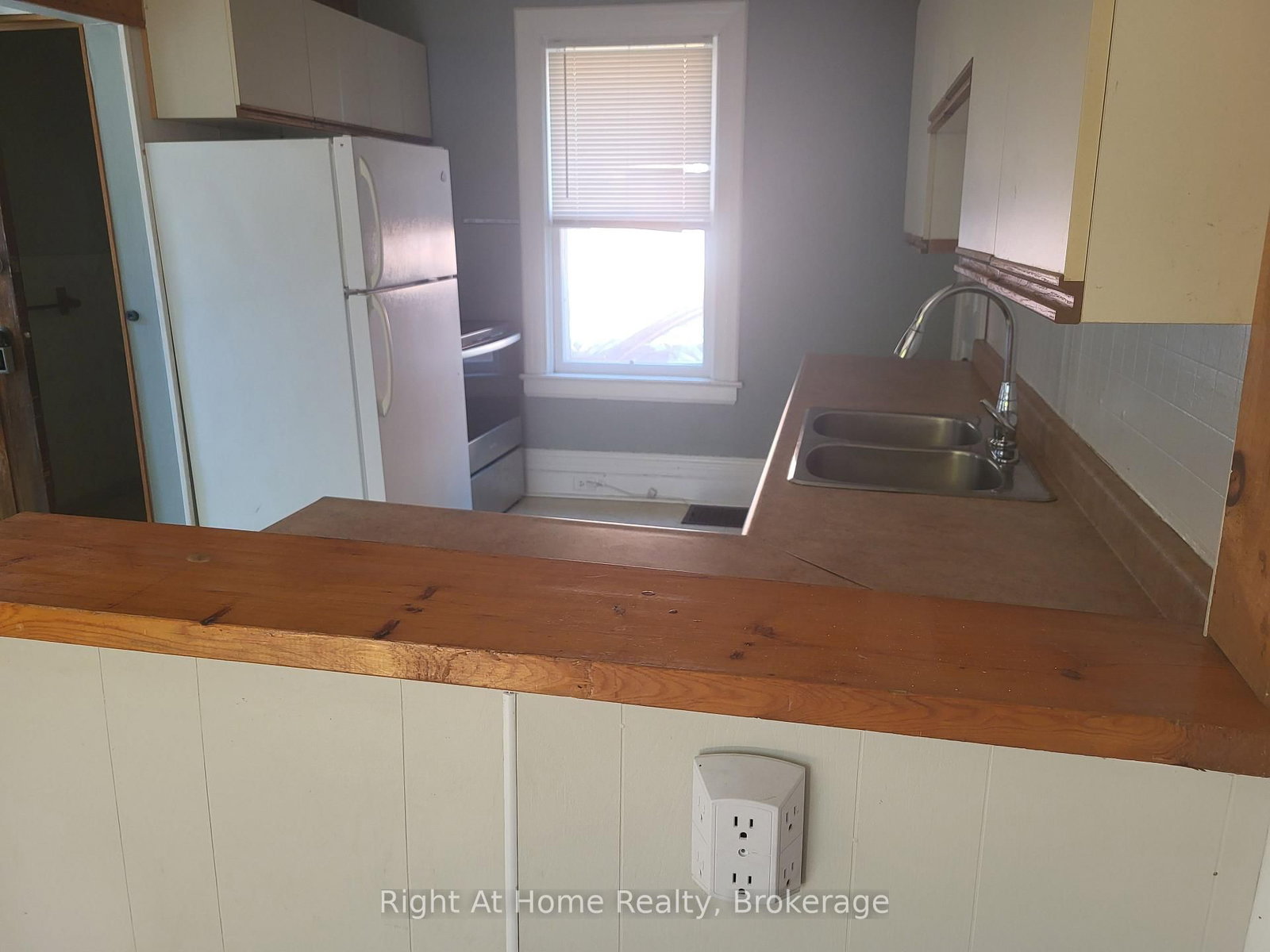 12 Mercer Street • Stratford, ON photo 12