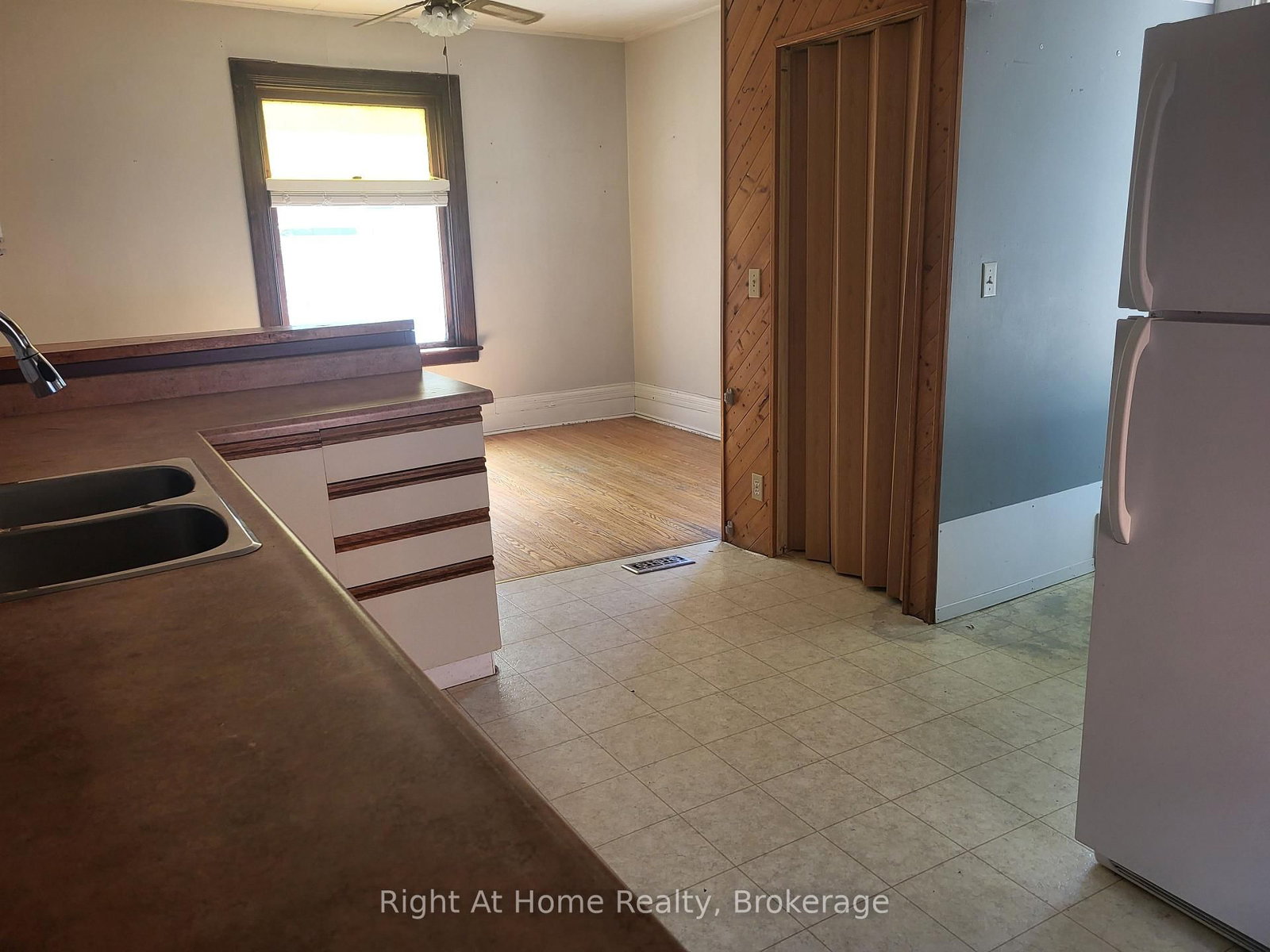 12 Mercer Street • Stratford, ON photo 16