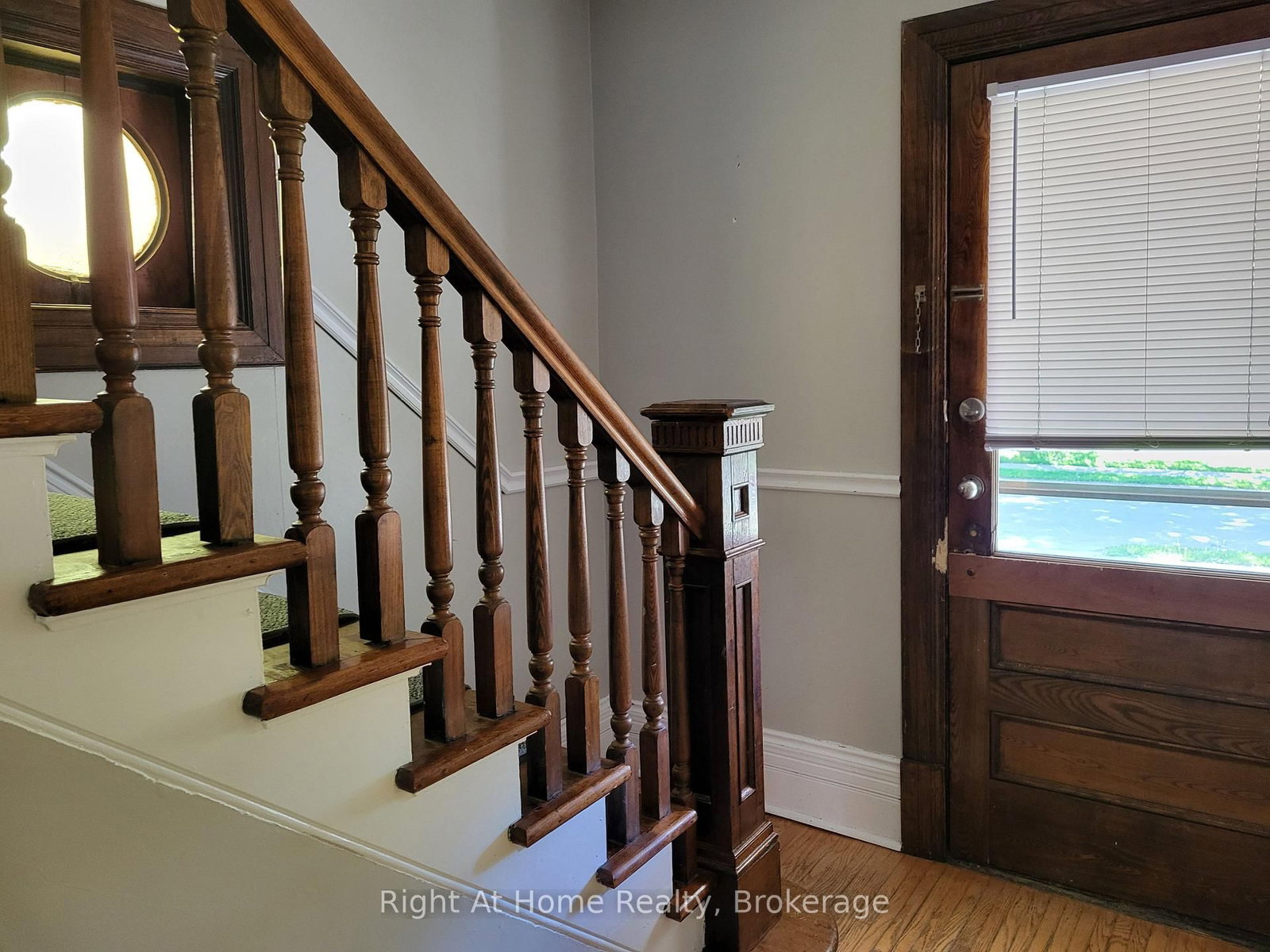 12 Mercer Street • Stratford, ON photo 4