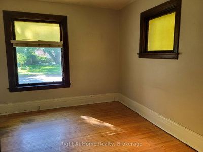 12 Mercer Street • Stratford, ON photo 5