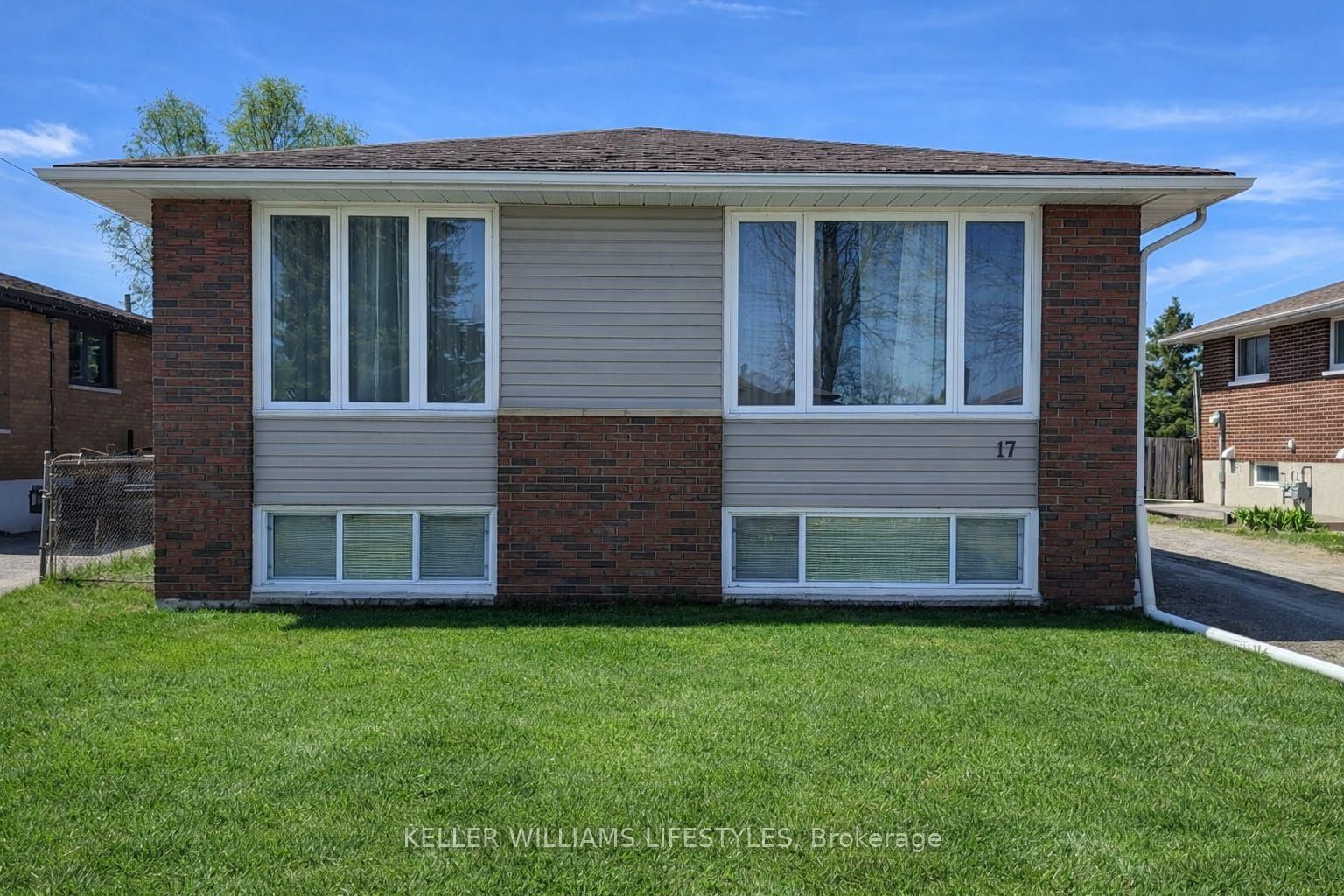 17 Nightingale Drive • North Bay, ON photo 2