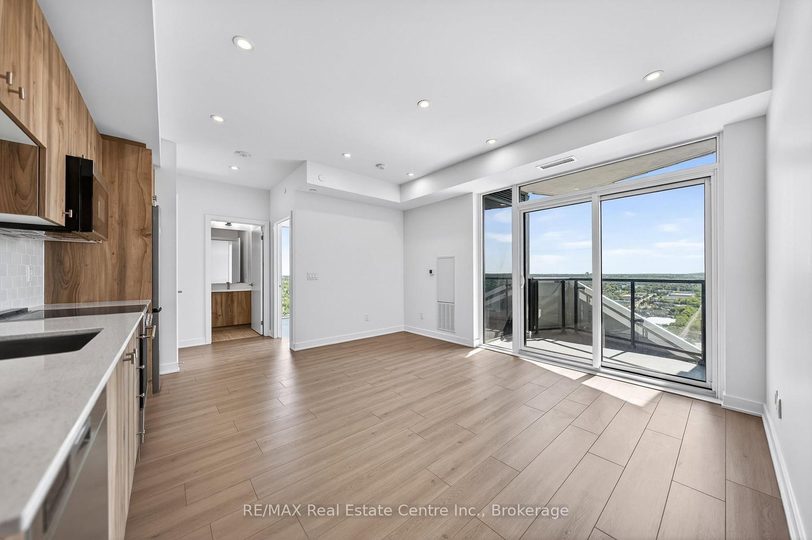 25 Wellington Street, Unit 3103 - Photo 13