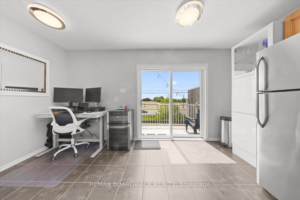 366 CROWNRIDGE Drive • Kanata, ON photo 9