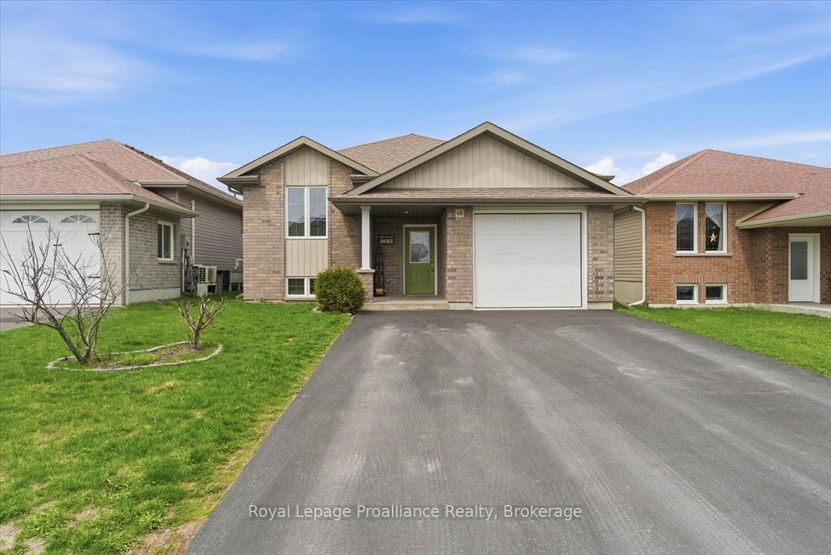 Detached House for sale at 68 Cortland Crescent, Quinte West, Ontario, K8V 0E9 - Murray Ward - MLS: X13222584