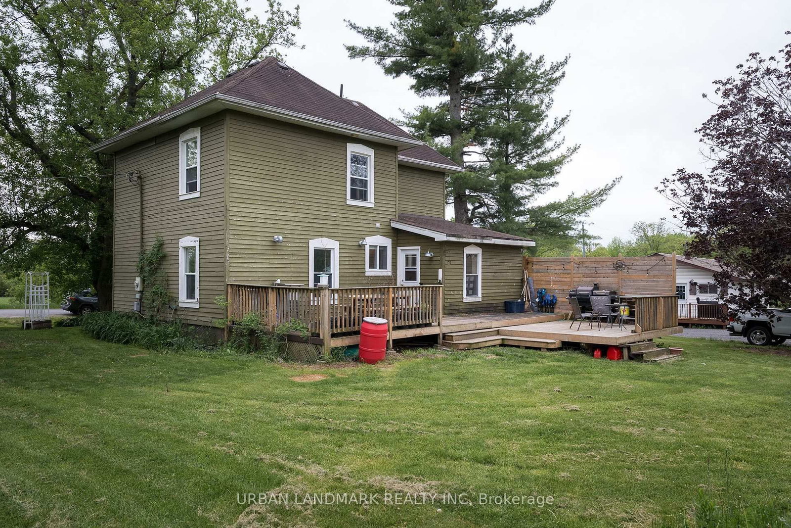 122 Seymour Street W • Madoc, ON photo 27