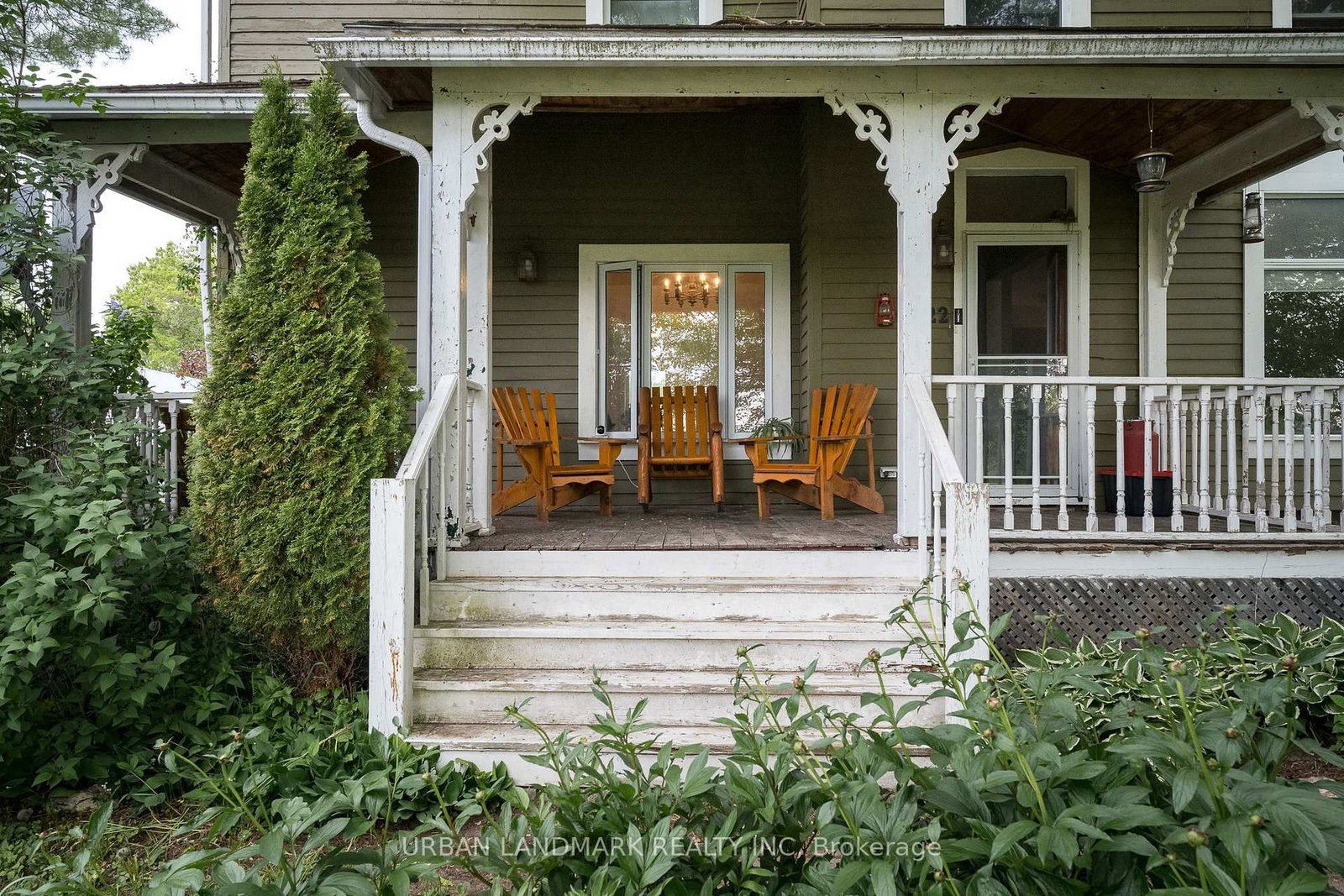 122 Seymour Street W • Madoc, ON photo 3