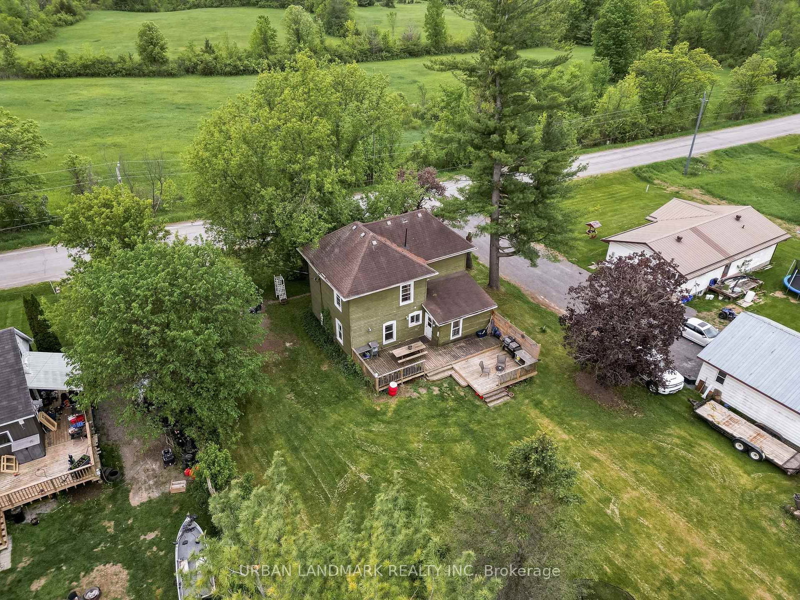 122 Seymour Street W • Madoc, ON photo 38