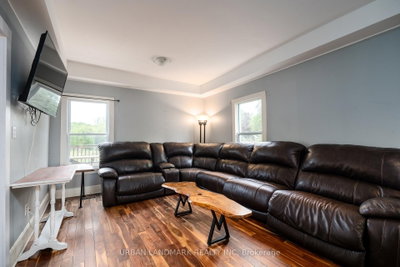 122 Seymour Street W • Madoc, ON photo 8