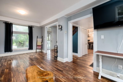 122 Seymour Street W • Madoc, ON photo 9