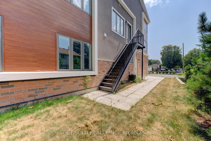 9 - 6701 Thorold Stone Road