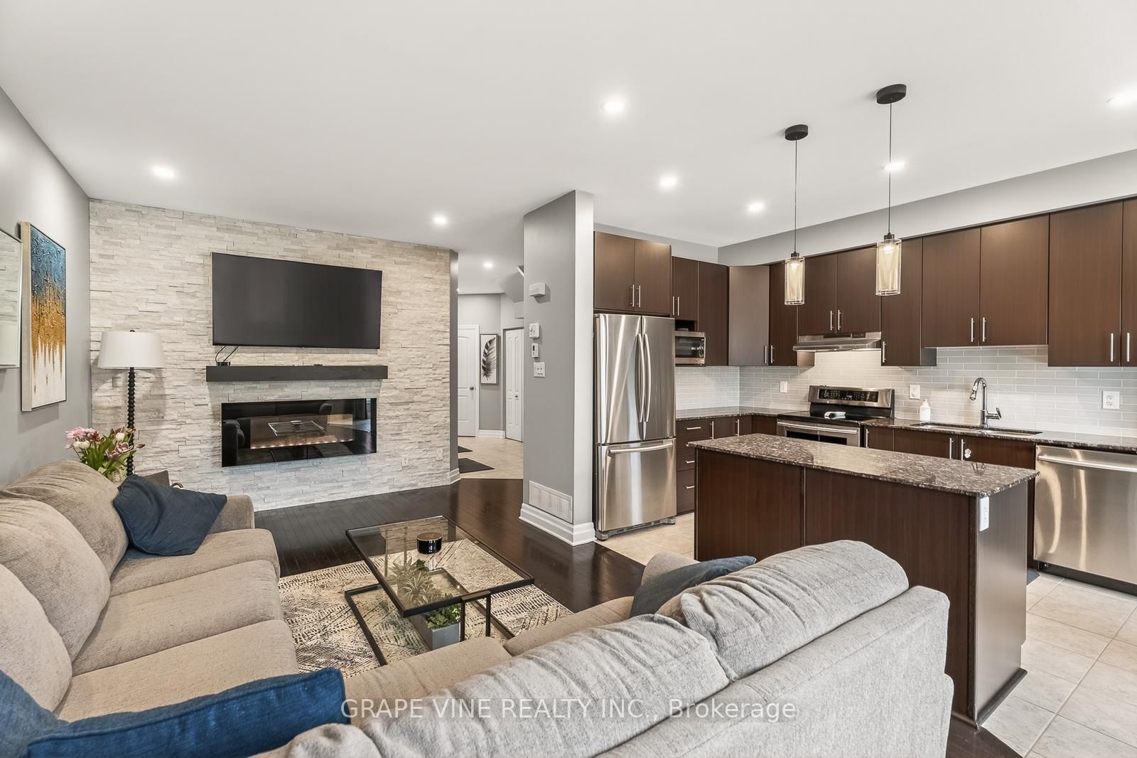 112 Hawkshaw Crescent • Ottawa, ON photo 12