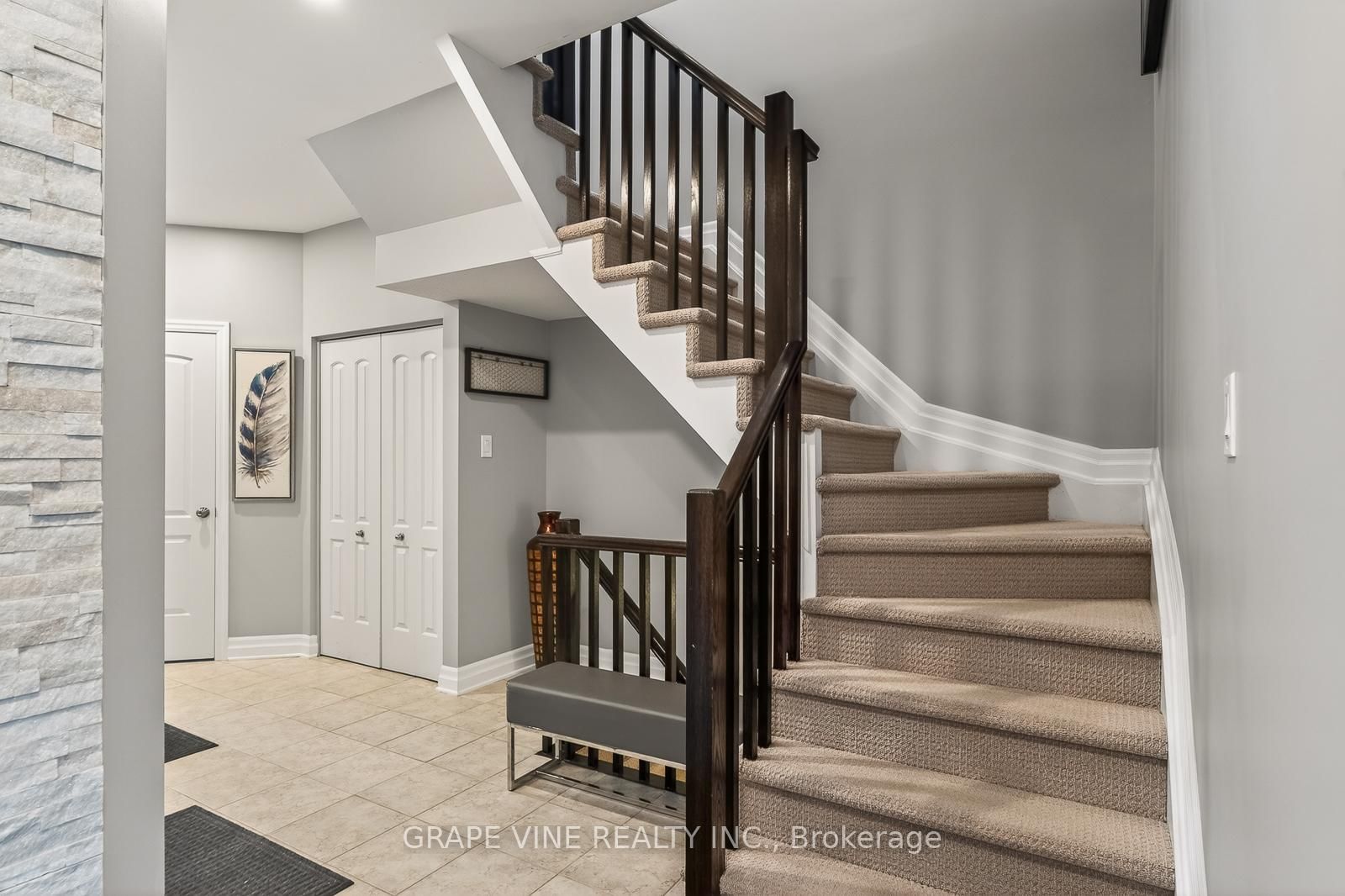 112 Hawkshaw Crescent • Ottawa, ON photo 17
