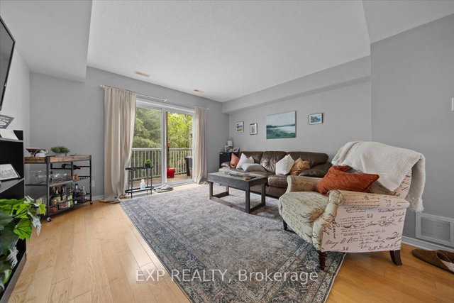 77 Strathaven Private