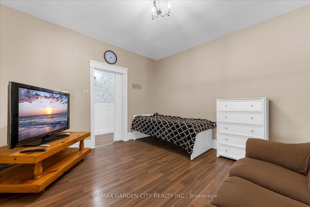 Main - 205 Ferguson Avenue S