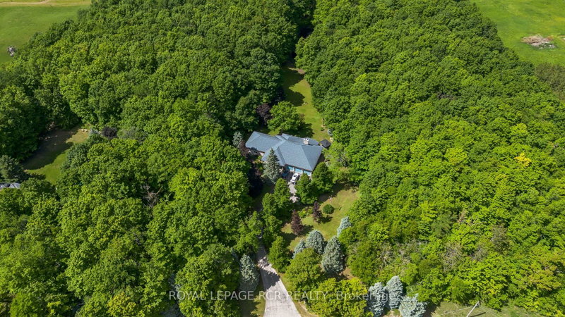 427057 25 Side Road
