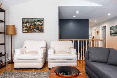 98 Abraham Drive • Stratford, ON photo 8