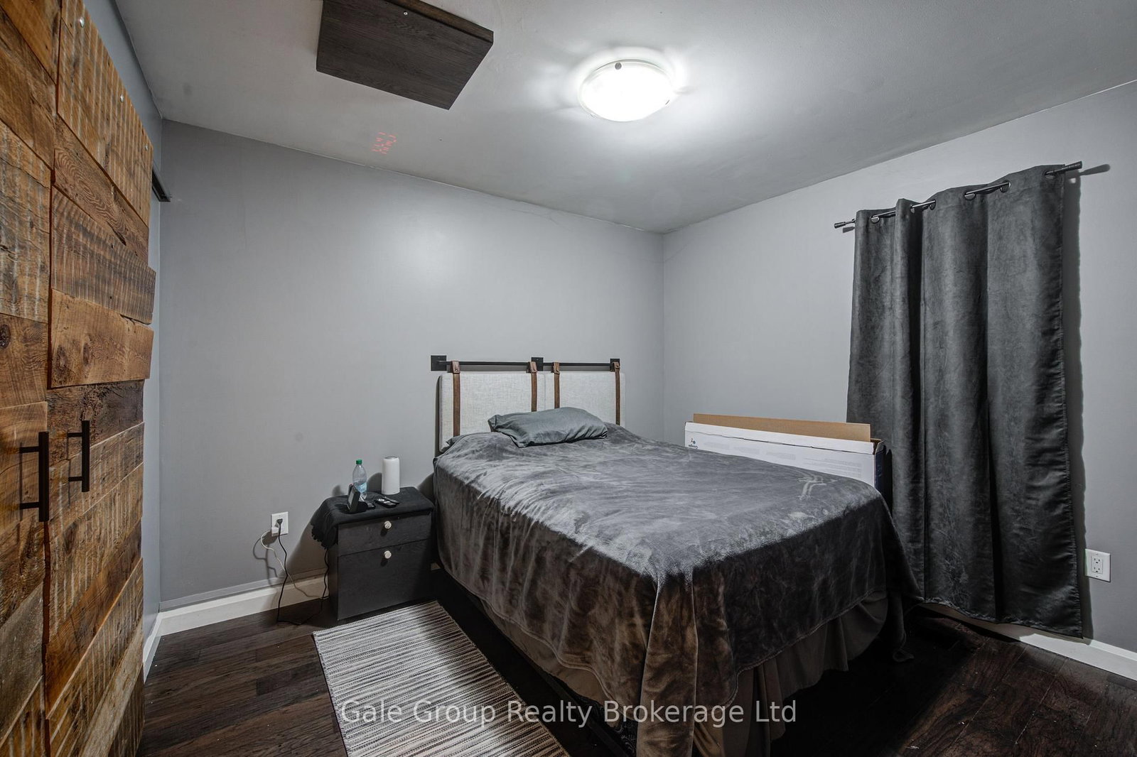 83 Oxford Street • Woodstock, ON photo 17