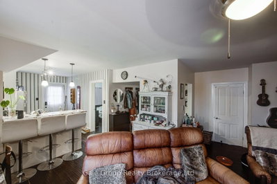 83 Oxford Street • Woodstock, ON photo 8