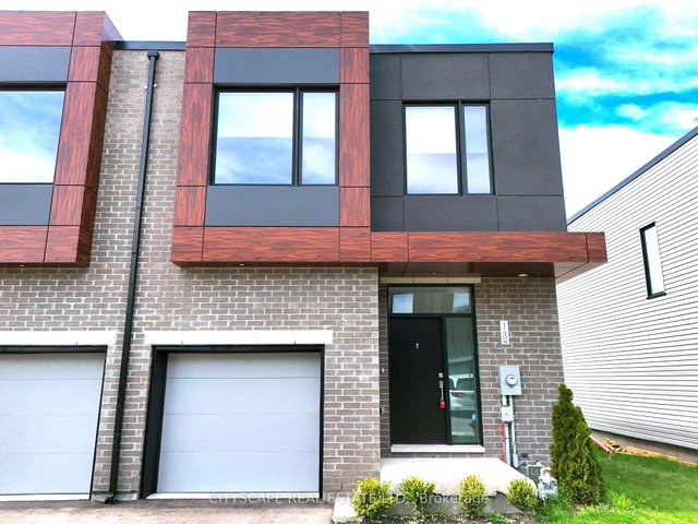 13 - 416 Dundas Street S