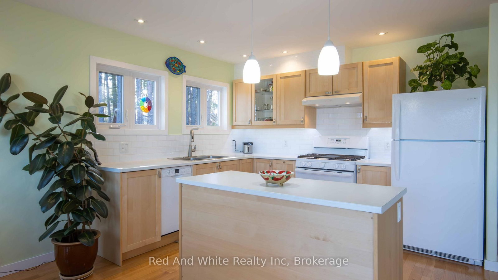 610 Pine Point Lane • Killaloe, ON photo 14
