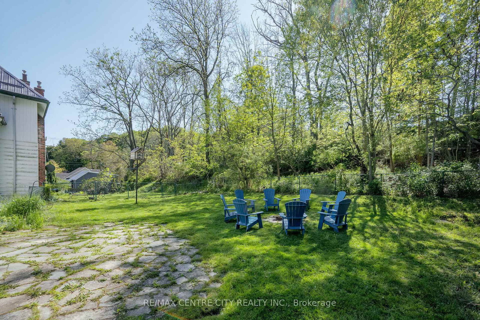 337 George Street • Central Elgin, ON photo 7