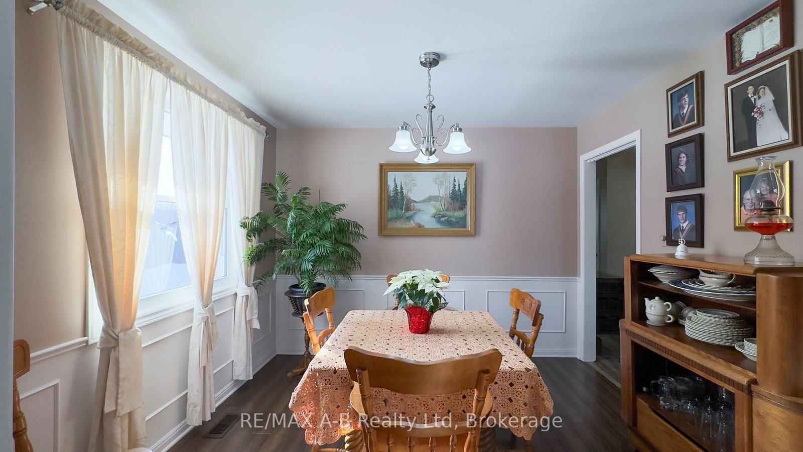 101 Middleton Street • Zorra, ON photo 10