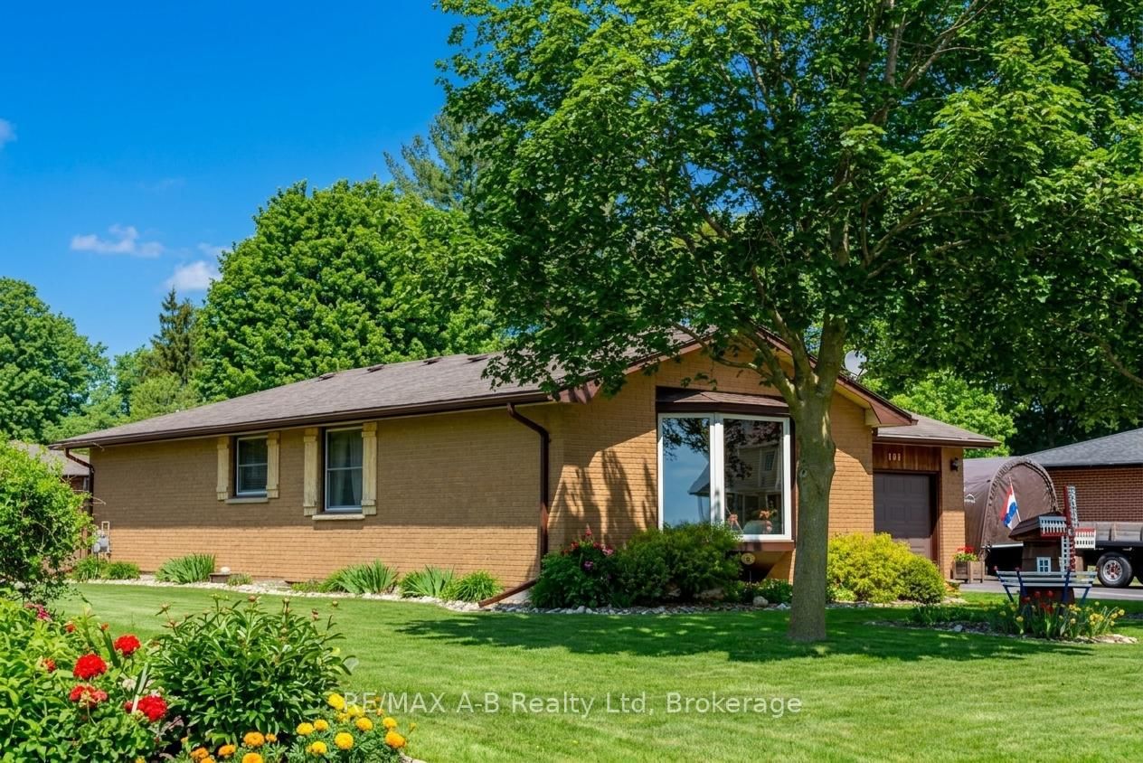 101 Middleton Street • Zorra, ON photo 3