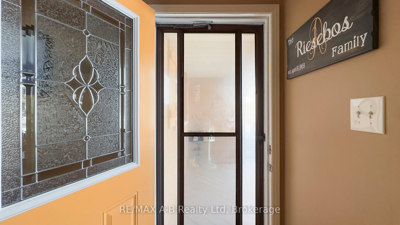 101 Middleton Street • Zorra, ON photo 4