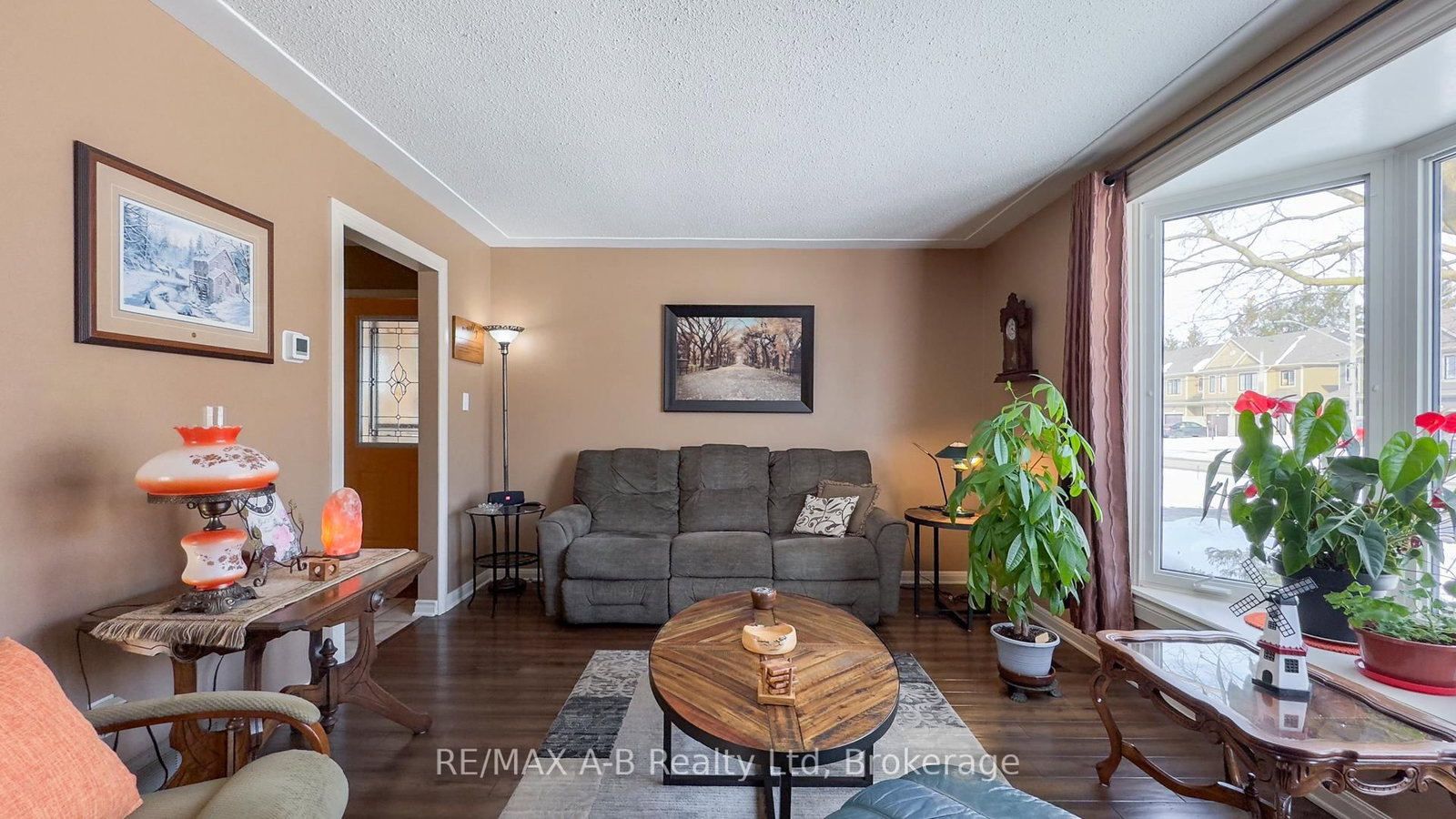 101 Middleton Street • Zorra, ON photo 8