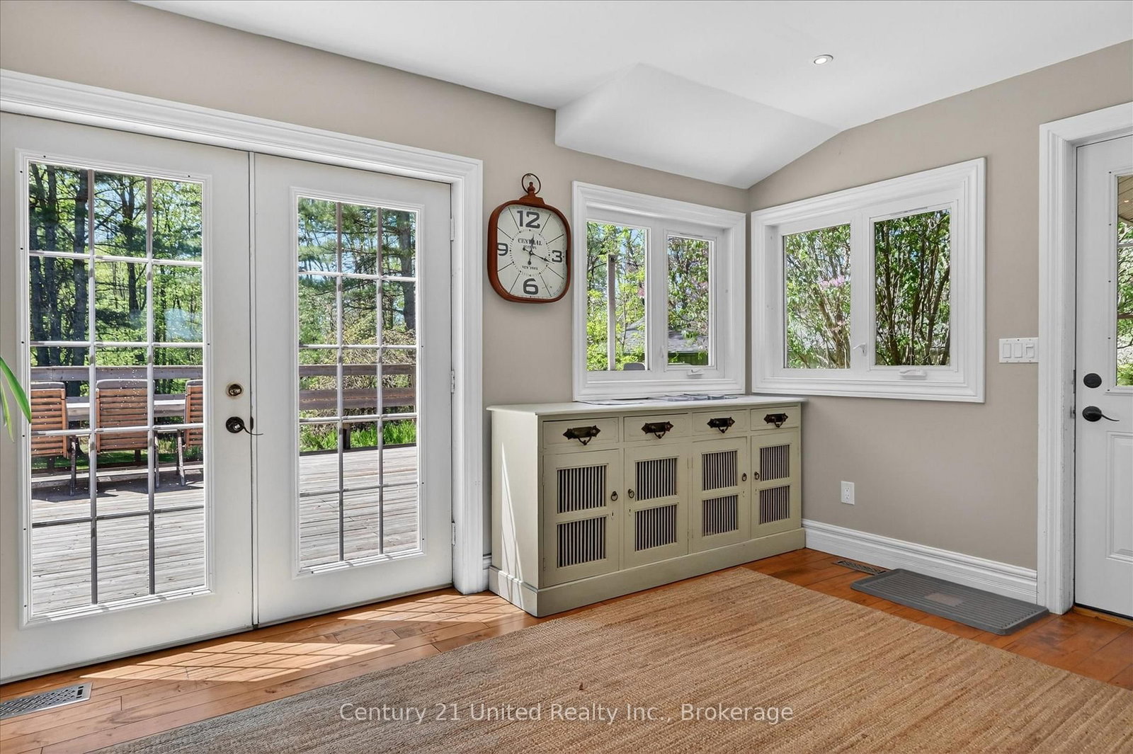 354 Marble Point Road • Limoges, ON photo 4