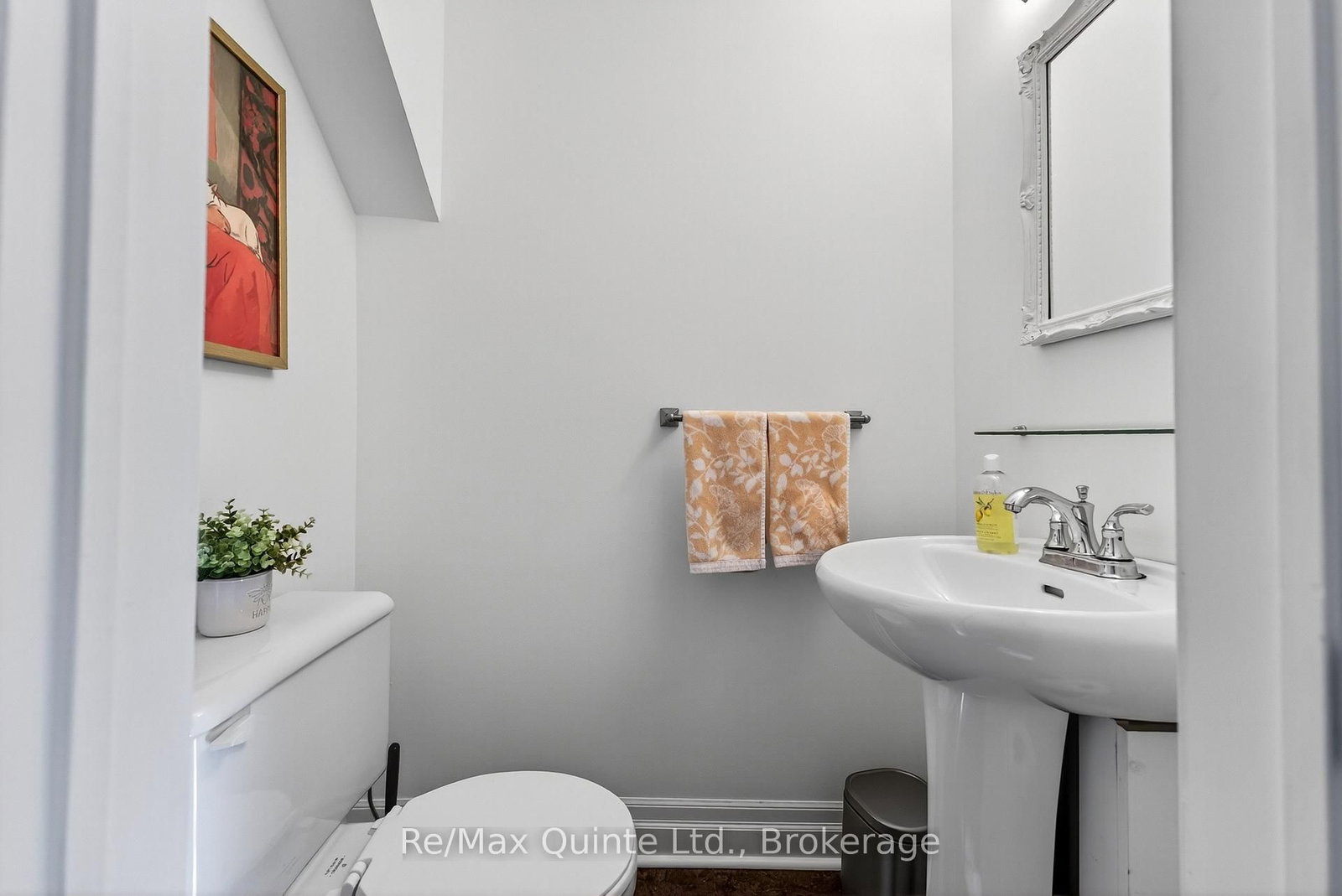 15 Talbot Street • Prince Edward County, ON photo 23